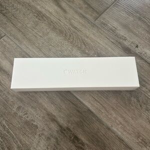 New in box Apple Watch silver 41 mm series 8